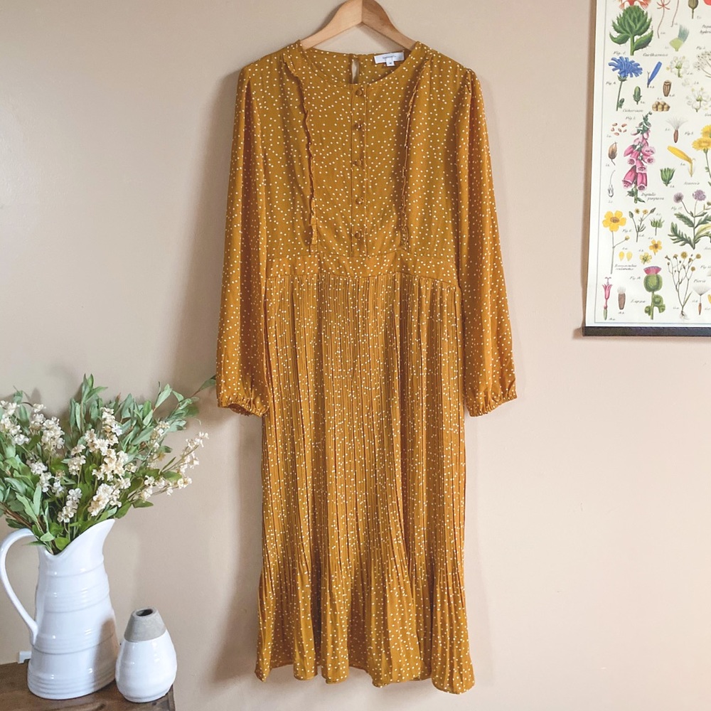 ✨ HOST PICK ✨ Dainty Dot Midi Dress